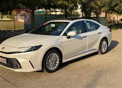 تۆیۆتا کامری